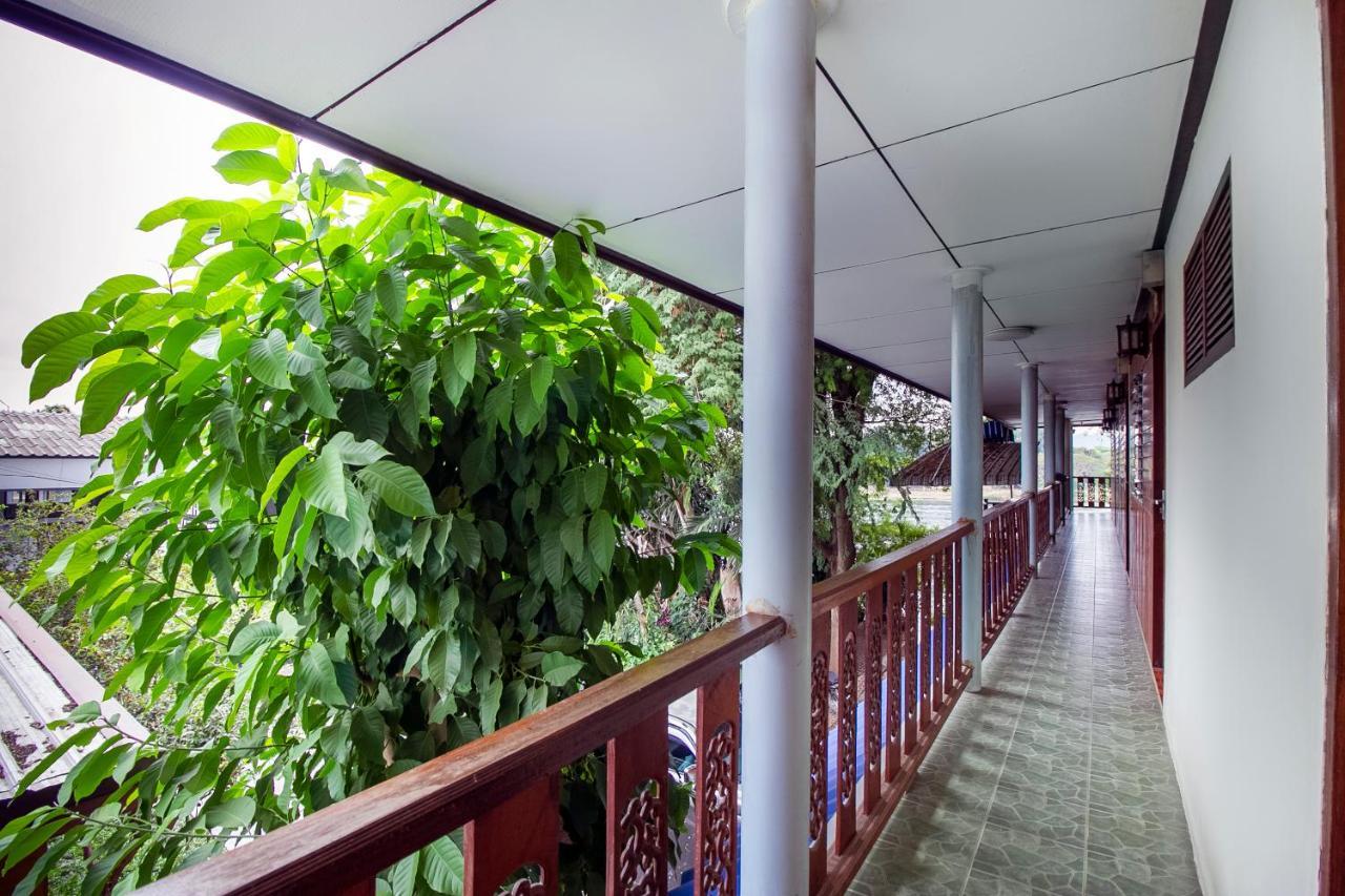 T&T Hostel Kanchanaburi Exterior foto